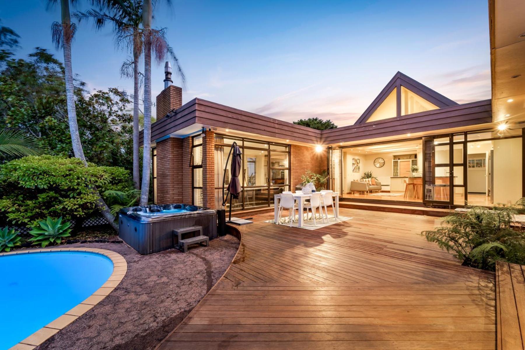 Entire House With Pool, Spa Auckland Exterior photo